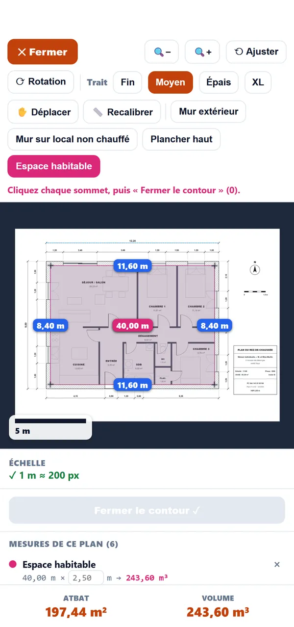 Métré sur plan calibré : ATbat 197,44 m², volume 243,60 m³